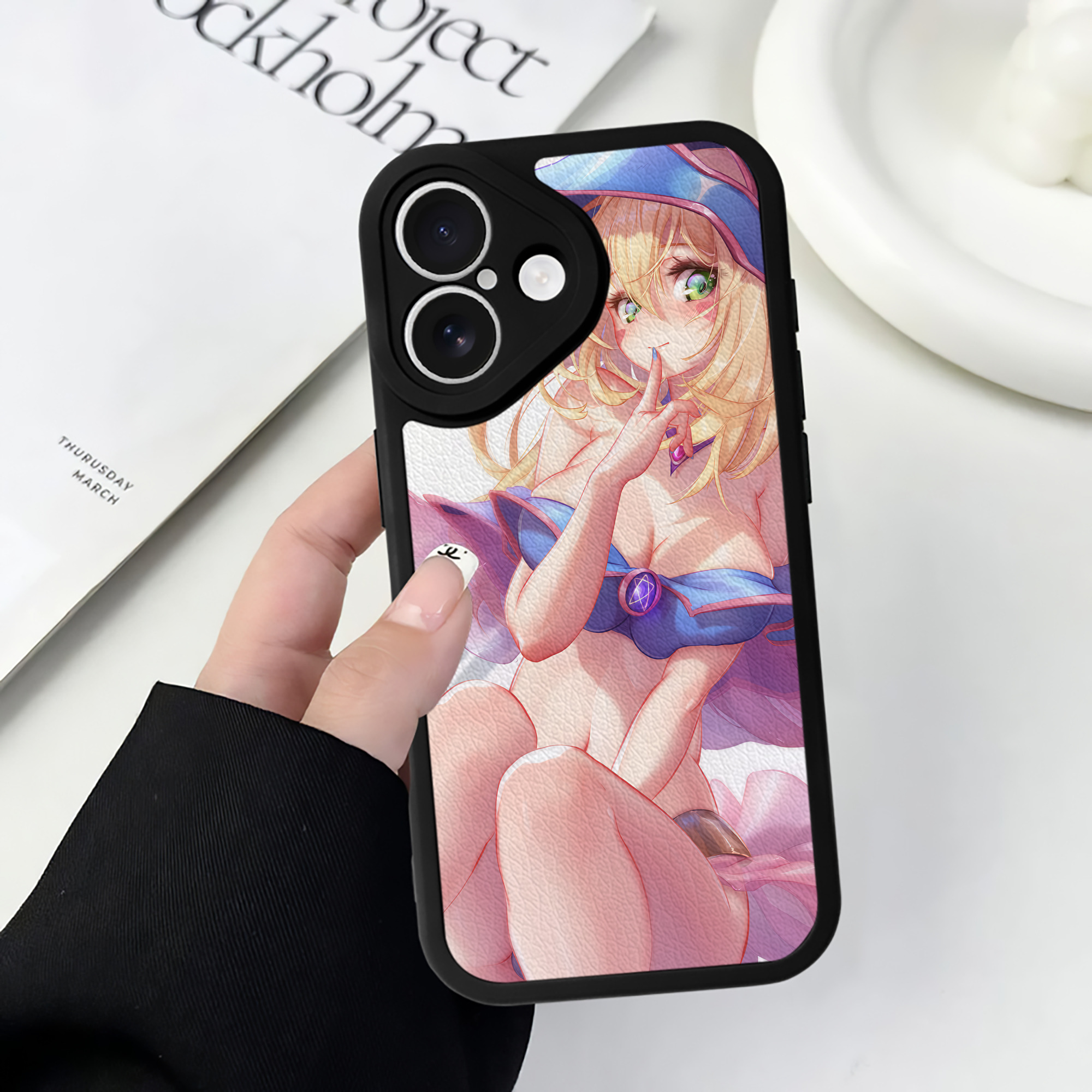 （画像用） 遊☆戯☆王 Yu-Gi-Oh! 【iPhone 16シリーズ対応】シリコンスマホケース（レザー調） 材質：シリコン